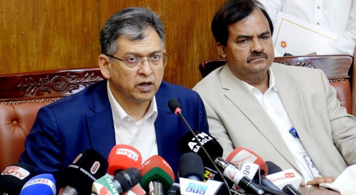 দুর্গাপূজা উদযাপনে সব নিরাপত্তা প্রস্তুতি সম্পন্ন : স্বরাষ্ট্রমন্ত্রী